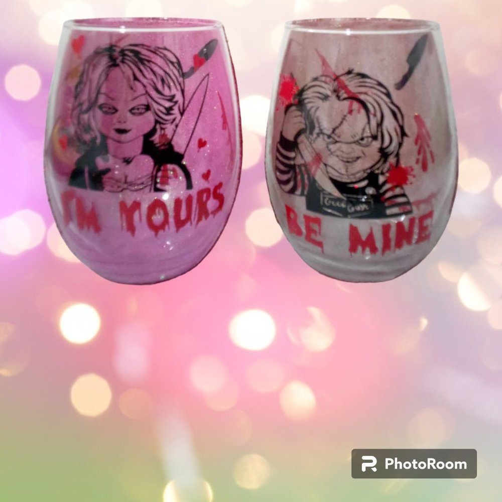 Killer couple wine set
